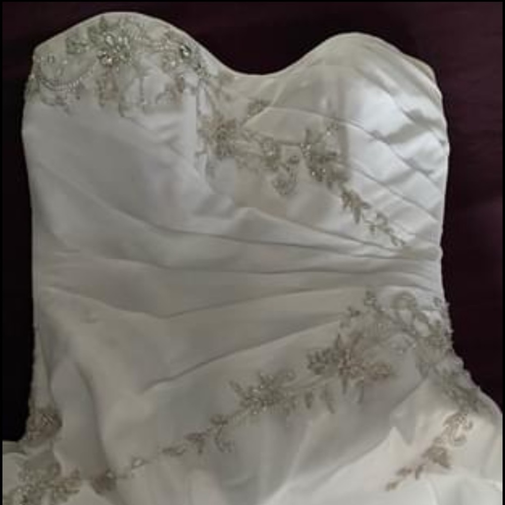 Wedding dress